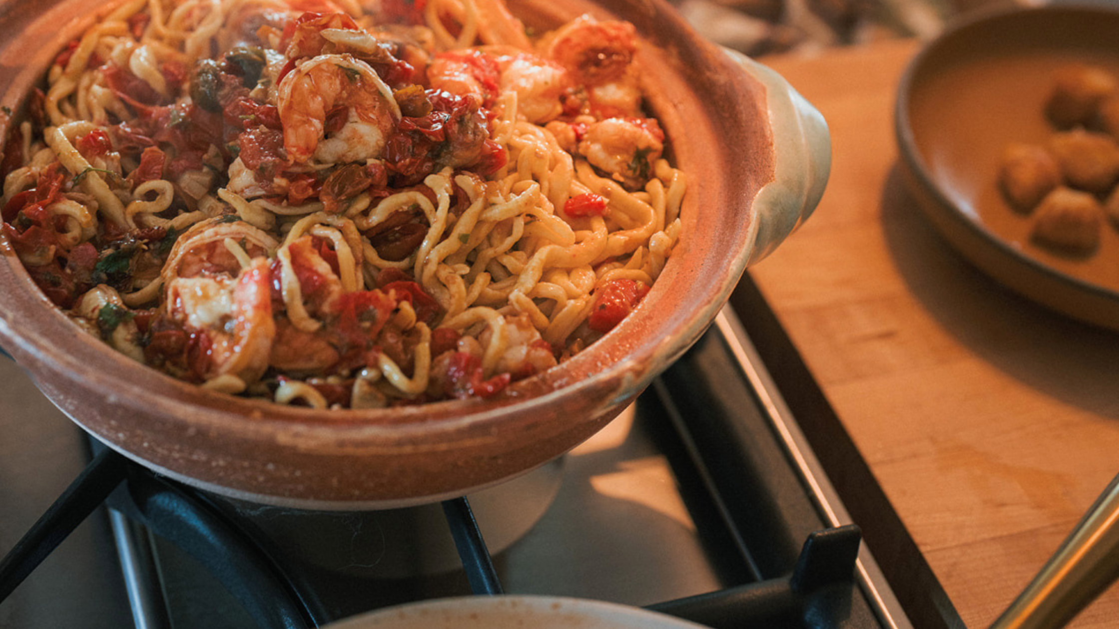 shrimp scallop seafood pasta with salmon roe