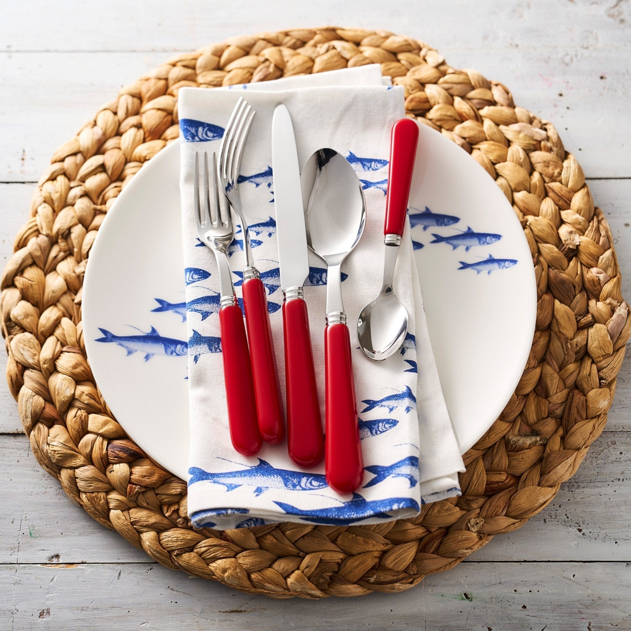 School of Fish Coupe Dinner Plate - SEATOPIA